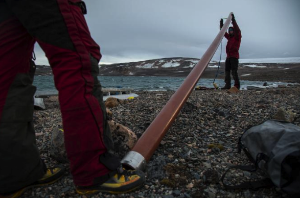 Expedition Braves Arctic Perils for Climate Science