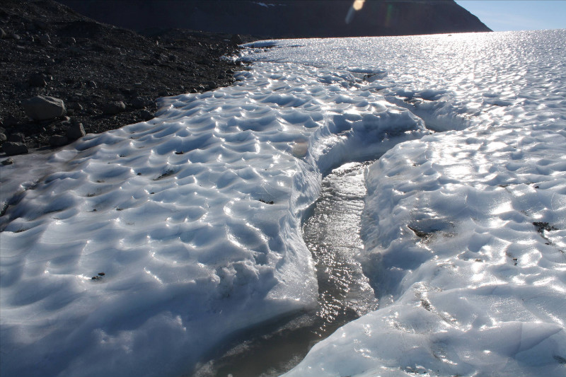 New Study Highlights Complexity of Warming and Melting in Antarctica